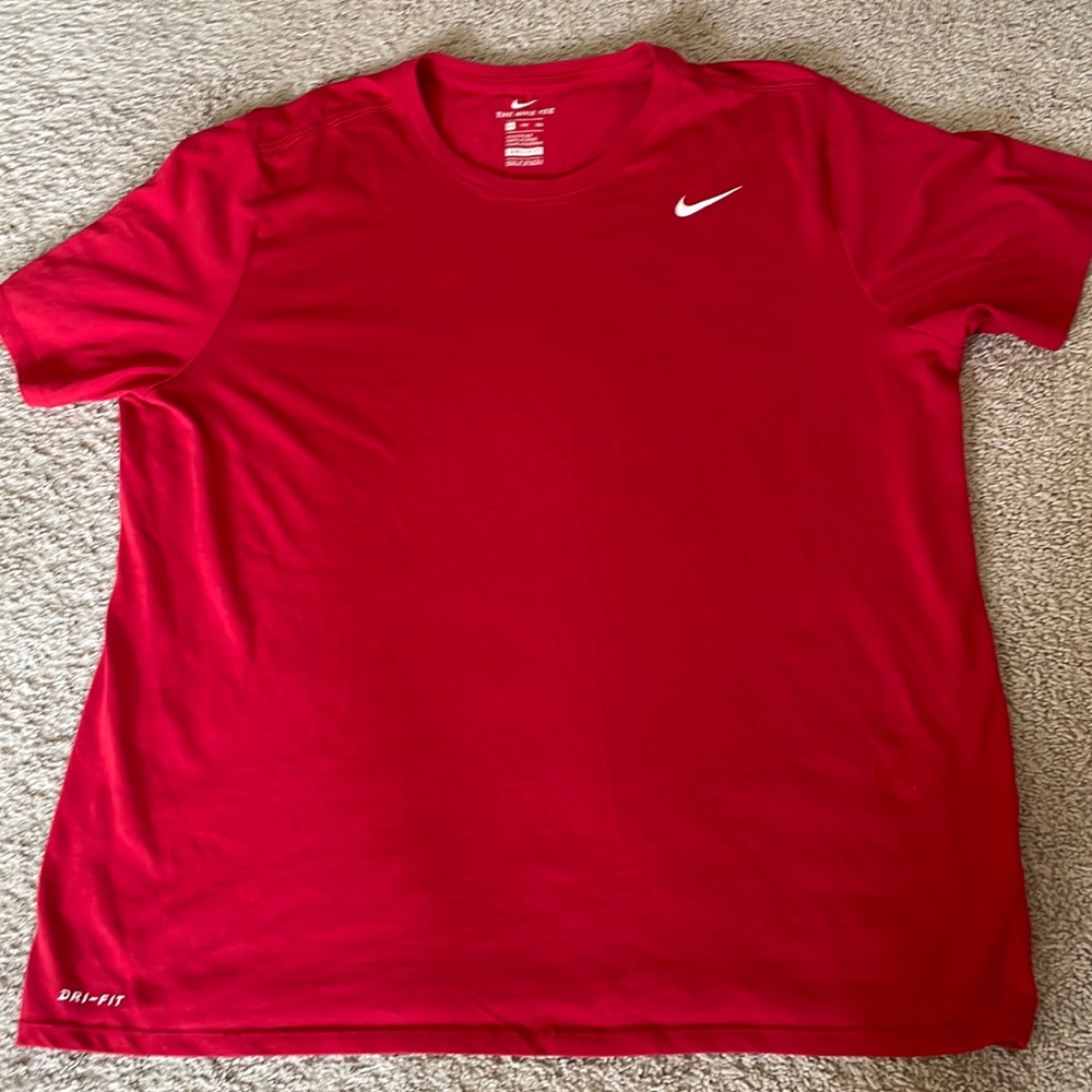 Nike XXL Red T-Shirt